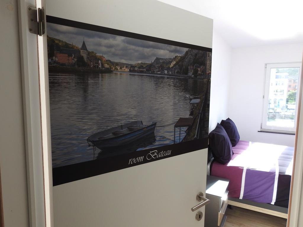 Hotel Les Voisins De Mr Sax Dinant Zimmer foto