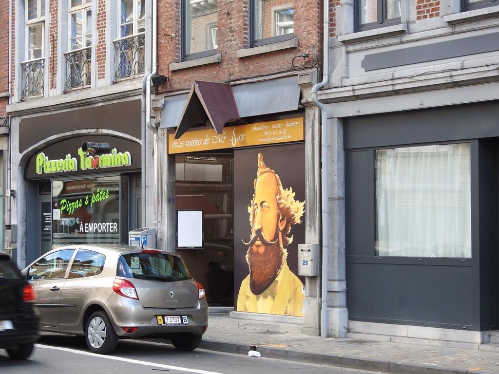 Hotel Les Voisins De Mr Sax Dinant Exterior foto