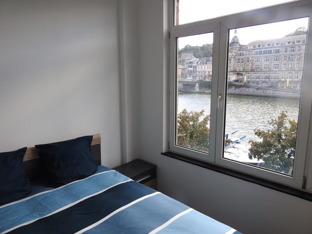 Hotel Les Voisins De Mr Sax Dinant Zimmer foto
